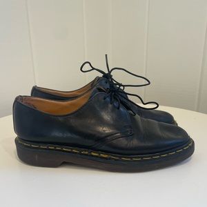 Vintage Dr. Marten Classic Oxford’s.